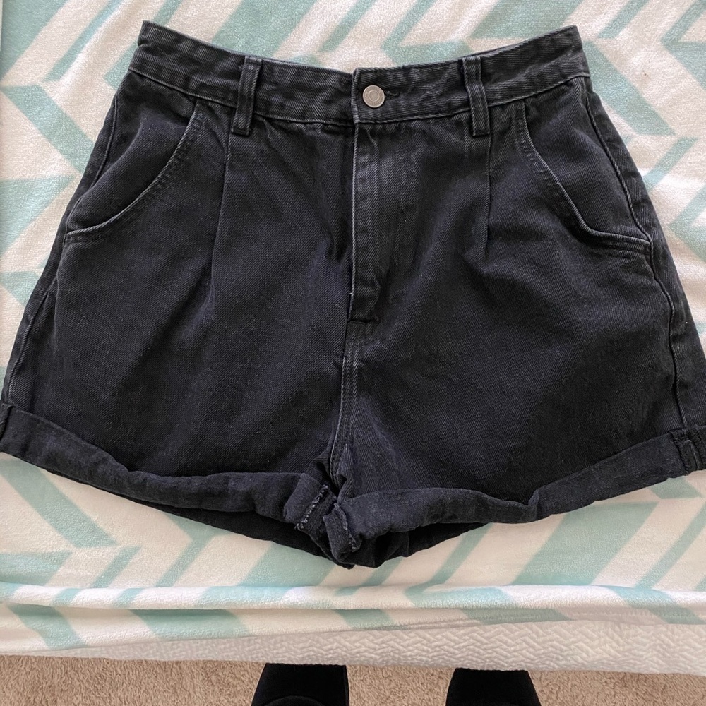 Black Mom Jean Shorts!